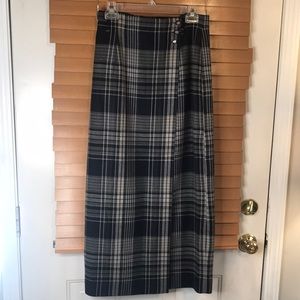Lauren Ralph Lauren navy and gray wool plaid wrap skirt size 10